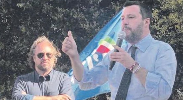 Mr Papeete sindaco di Napoli, la rivolta della sinistra: «Mai un leghista»
