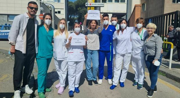 Ospedale Cardarelli di Napoli, operatori in agitazione ma barelle vuote nel pronto soccorso