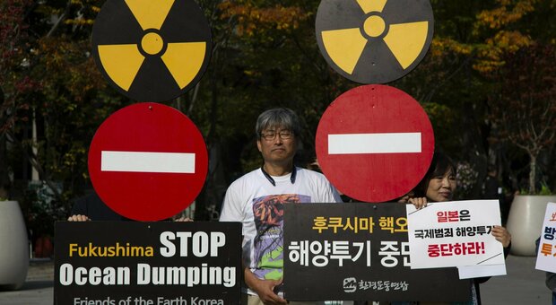 Acque della centrale nucleare di Fukushima rilasciate in mare, l'ira della Cina: «Danno per la salute dell'umanità»