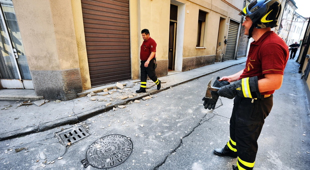 Sopralluoghi dei pompieri in centro a Rovigo, 10 anni fa