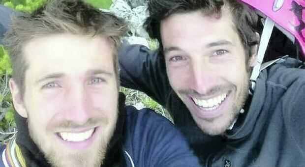 Marco e Alberto Franzoi, i due fratelli travolti dalla valanga in Alto Adige: uno trova l'altro sepolto sotto un metro di neve ma non riesce a salvarlo