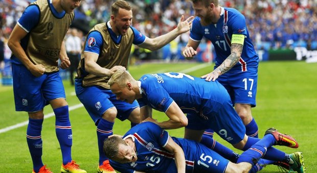 Super Islanda: batte l'Austria in extremis (2-1) e va agli ottavi contro l'Inghilterra