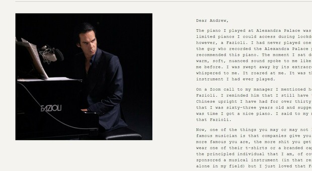 Nick Cave, respinto dai pianoforti Fazioli, ne ha scritto sul proprio blog