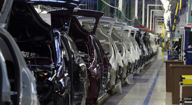 La domanda interna e l'export trainano la produzione di autovetture, che a fine 2015 potrebbe attestarsi tra 650.000 e 700.000 unità, oltre 250.000 vetture in più del 2014