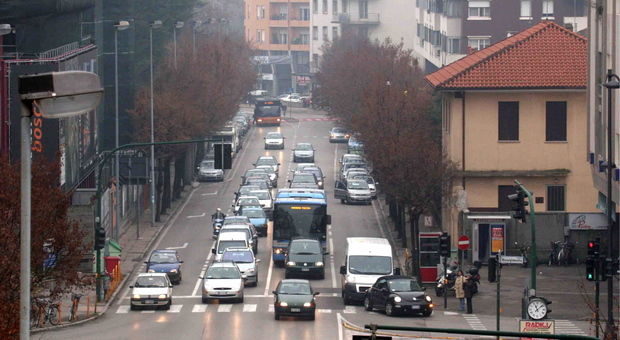 Una panoramica di viale Dante: sulla destra sarà realizzato il parcheggio