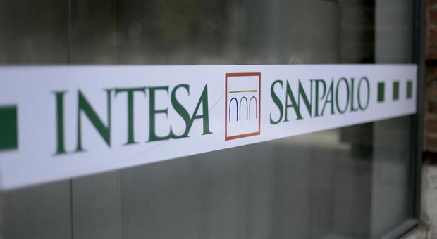 Intesa Sanpaolo, gelo di Ubi Banca: «Offerta non concordata, valutiamo altre ipotesi»