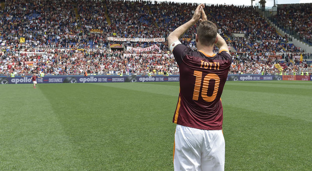 Roma, c'è l'Europa League: Totti si rimette la fascia di capitano