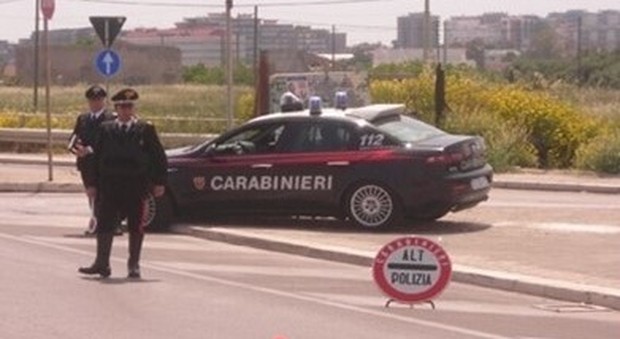 Fermato dai carabinieri aveva la patente revocata 14 anni fa: nei guai un 40enne