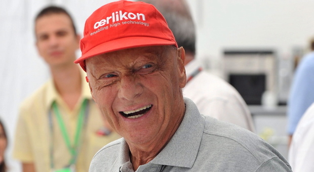 Niki Lauda gravissimo all'ospedale: trapianto di polmoni d'urgenza