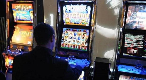 Slot machine fuorilegge