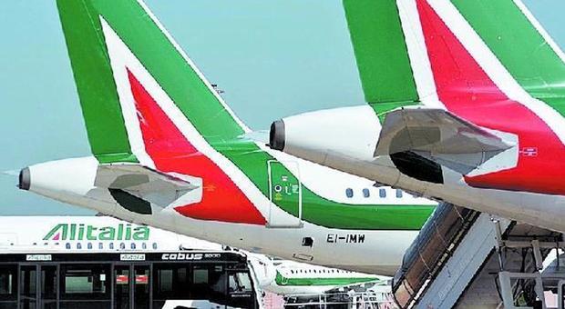 Alitalia, allarme del governo già sparita dagli aeroporti del Sud