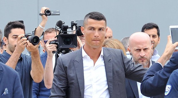 Cristiano Ronaldo, il Real Madrid: «Il club non sapeva, nessuna pressione»