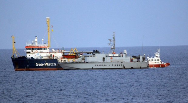 Sea Watch, indagato il comandante