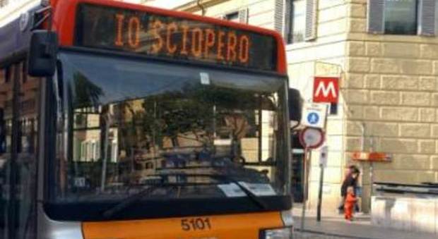 Atac, 8 marzo stop per bus e metro: trasporti a rischio per 24 ore