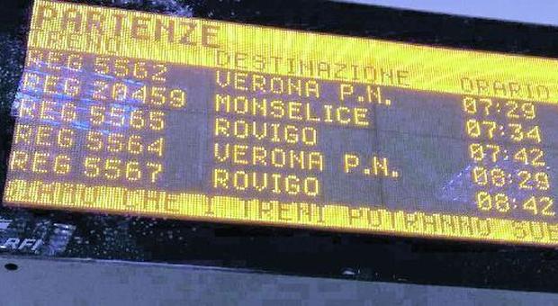 Linea Rovigo-Verona. Treni-fantasma, l'ira degli amministratori