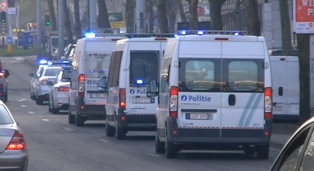 Bruxelles, fermata auto con bombole di gas: l'autista era già stato condannato