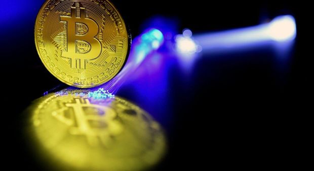 Bitcoin, la procura di Roma sequestra un sito di scambi on line