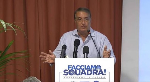Corruzione, arrestato Paolo Arata: ex consulente della Lega per l'energia. Di Maio: «Si sentiva puzza di bruciato»