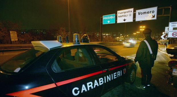Napoli, corvi e soffiate: quattro carabinieri finiscono sotto indagine al Vomero