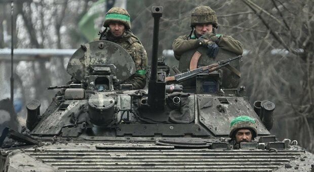 Guerra Ucraina, Gb: «I russi hanno raggiunto il centro di Bakhmut»