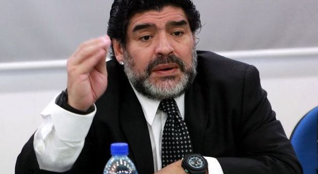 "Maradona torna in campo a 53 anni": clamoroso in Argentina, esordio tra un mese?