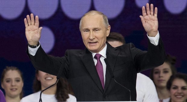 Putin: «Ok ad atleti russi neutrali ai Giochi invernali. La Russia in parte colpevole»
