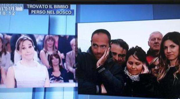 Barbara D'Urso con i genitori di Giuseppe in diretta tv