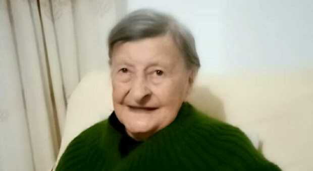 Nonna Maria compie 100 anni: compleanno su Skype con le quattro sorelle