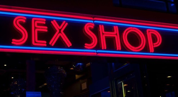 L'insegna di un sexy shop