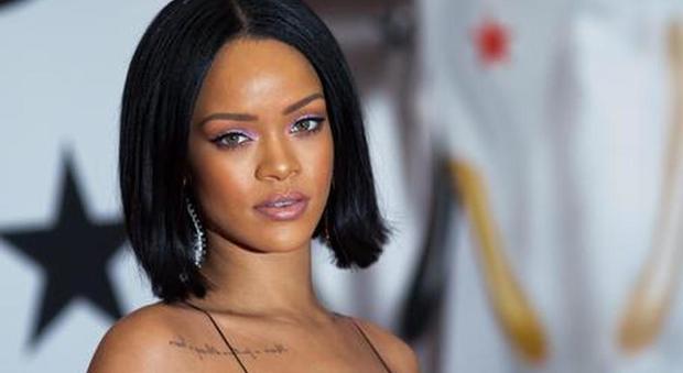 immagine Rihanna vende la sua villa di Los Angeles: scioccata per l'intrusione di un fan