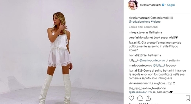 Alessia Marcuzzi e il sexy vestito-lingerie, ma i fan notano un particolare inquietante: «Fatti un controllo...»
