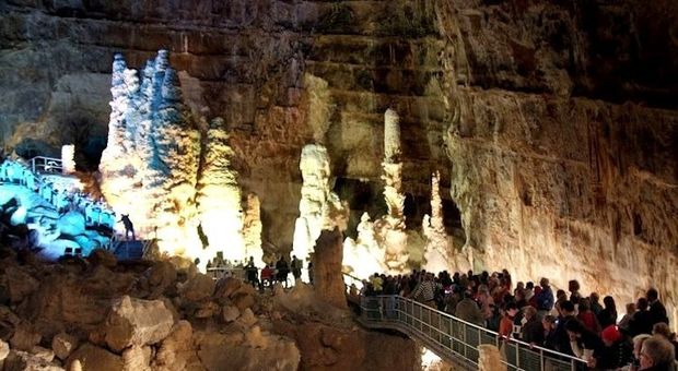 Grotte di Frasassi star internazionali, splendono anche con il visore