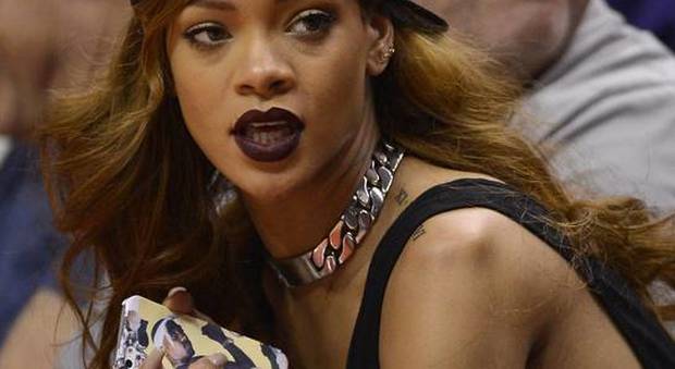 immagine Rihanna mette in vendita la sua villa di Los Angeles: costa oltre 7 milioni di dollari