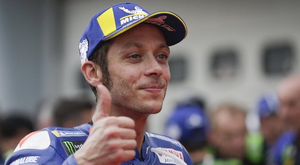 Moto Gp, Rossi promuove la Yamaha dopo i test, ma con riserva