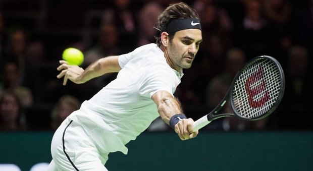 Federer infinito: batte Haase e torna numero uno