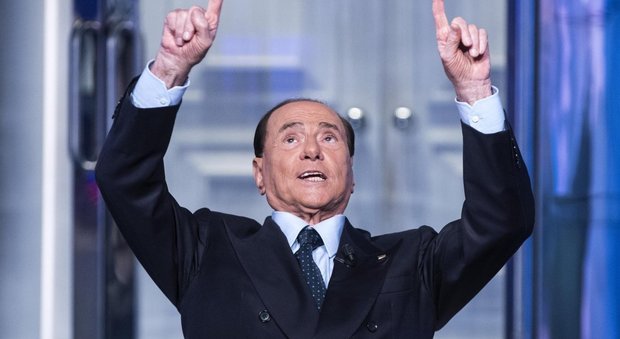 Berlusconi riparte da Ischia: in cantiere un tour tra i terremotati