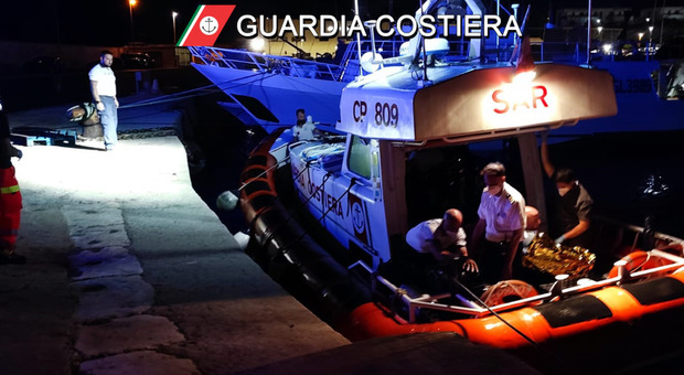Malore per un turista su una crociera: nave dirottata verso Otranto per i soccorsi
