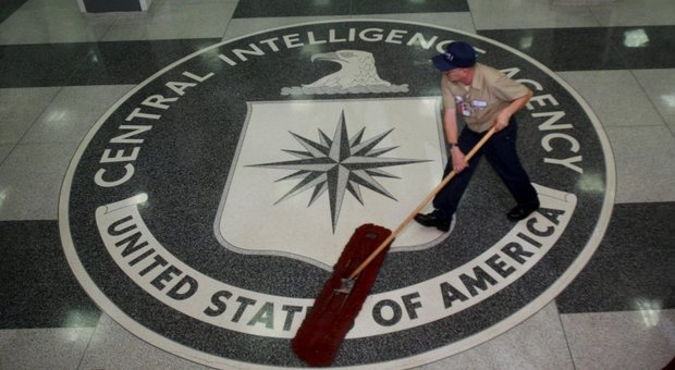 «Così la Cia ci spia»: Wikileaks diffonde migliaia di file riservati dell'Agenzia