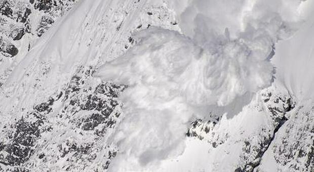 Monte Bianco, morti due sciatori italiani: travolti da una valanga