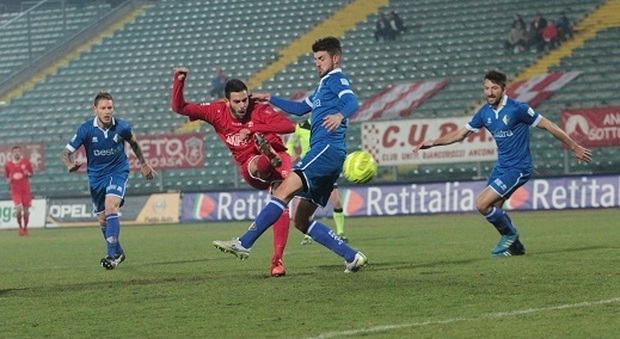 Il gol segnato da Cognigni al Prato al 9' del primo tempo