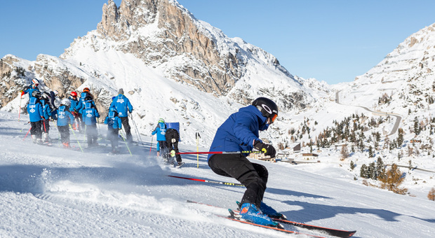Dolomiti, stangata sulle piste: si riparte il 6 dicembre con skipass a prezzi record