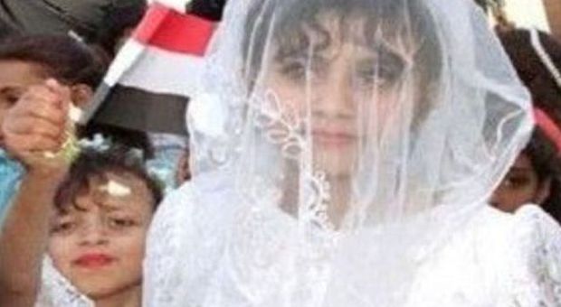 Rawan, la sposa bambina il giorno delle nozze (foto da imgur.com)