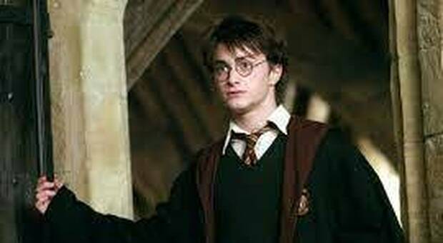 I trucchi dello spettacolo teatrale "Harry Potter e la maledizione dell'erede" svelati dall'illusionista Jamie Harrison