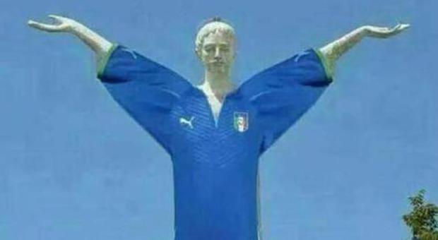 Su Facebook il Cristo di Maratea in maglia azzurra sfida quello di Rio