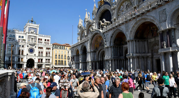 Turisti a venezia
