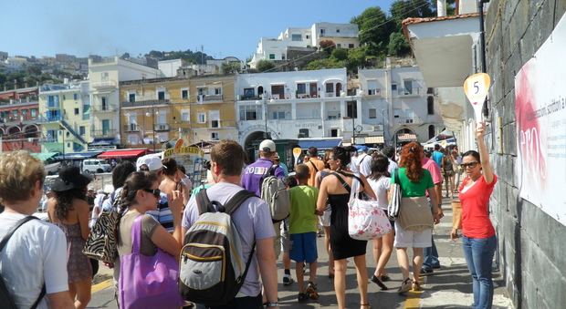 Il sindaco di Capri dice no al rincaro del contributo di sbarco