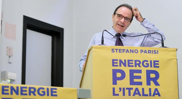 Parisi venerdì diceva: «Energie per l'Italia correrà fuori dal centrodestra»