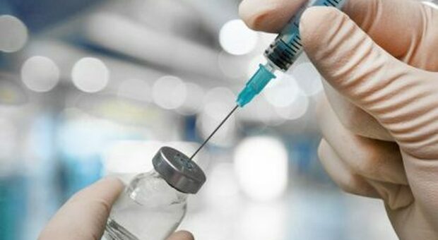 Vaccino, 11 milioni di dosi in arrivo In Puglia si parte con 305mila