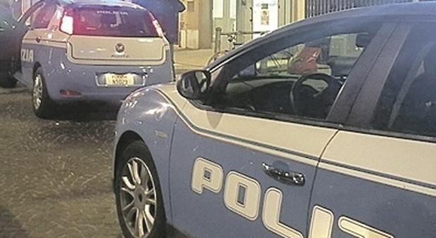 Ancona, l'approccio, i palpeggiamenti e l'inseguimento: arrestato per violenza sessuale su due ragazzine 13enni