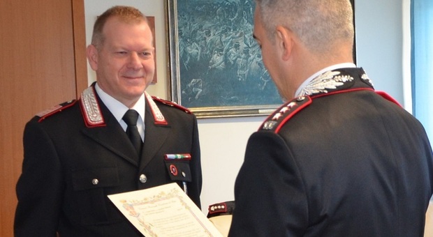 L'Arma saluta il luogotenente Gianluca Bertone che lascia il servizio attivo dopo 33 anni di carriera